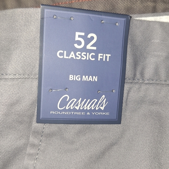 Roundtree and Yorke BigMan Classic Fit pleated Gray Men's Shorts in a 52. - Picture 2 of 7